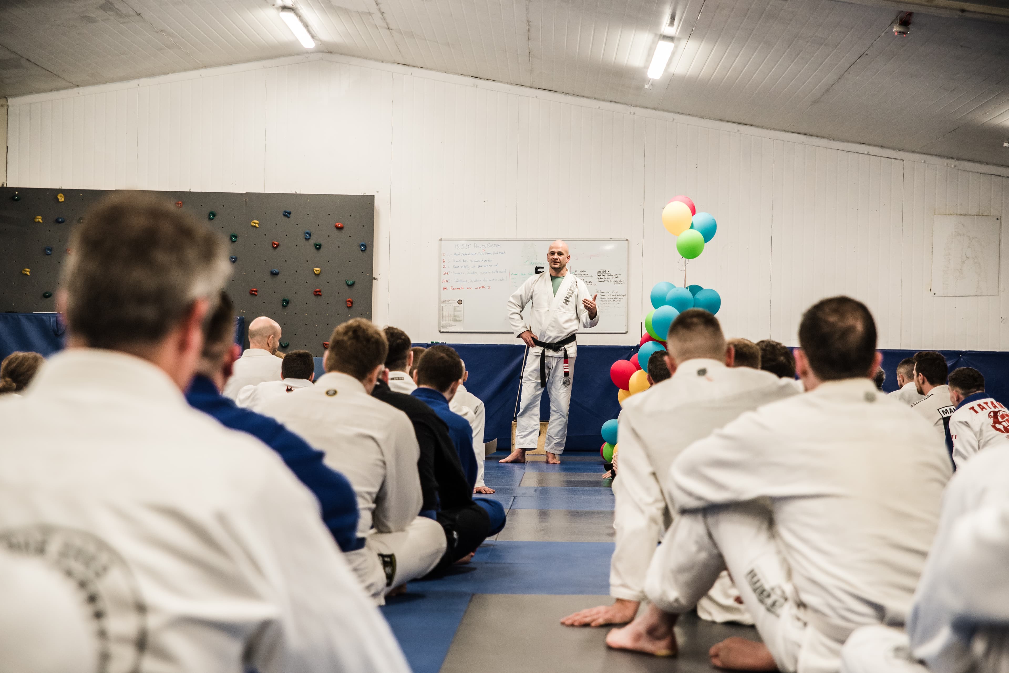 barry Oglesby recieving an award from his students